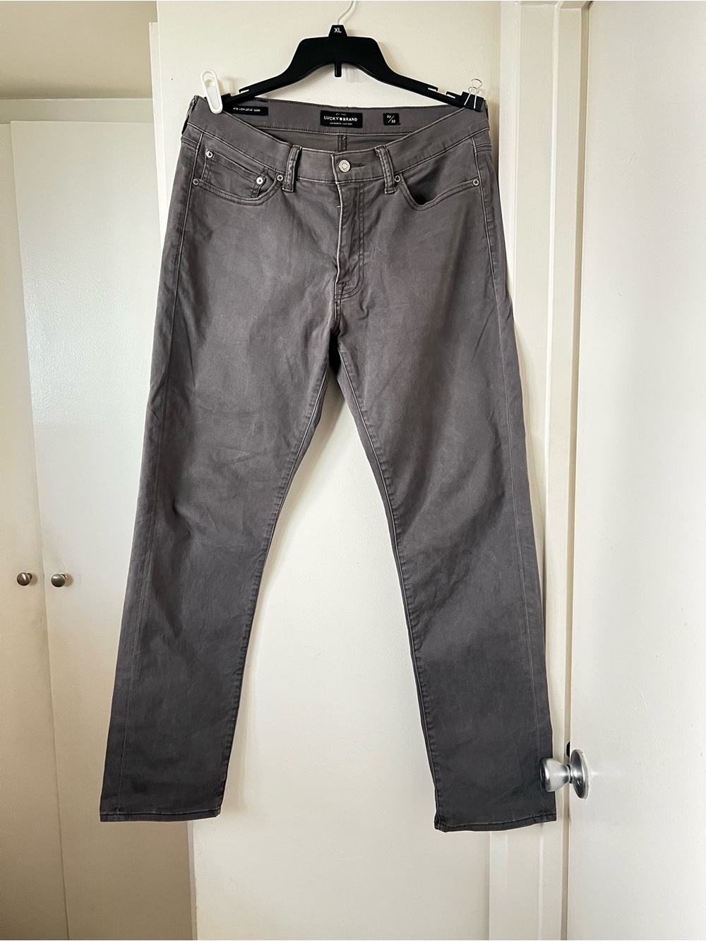 Lucky Brand Men's Chinos in Slate Gray